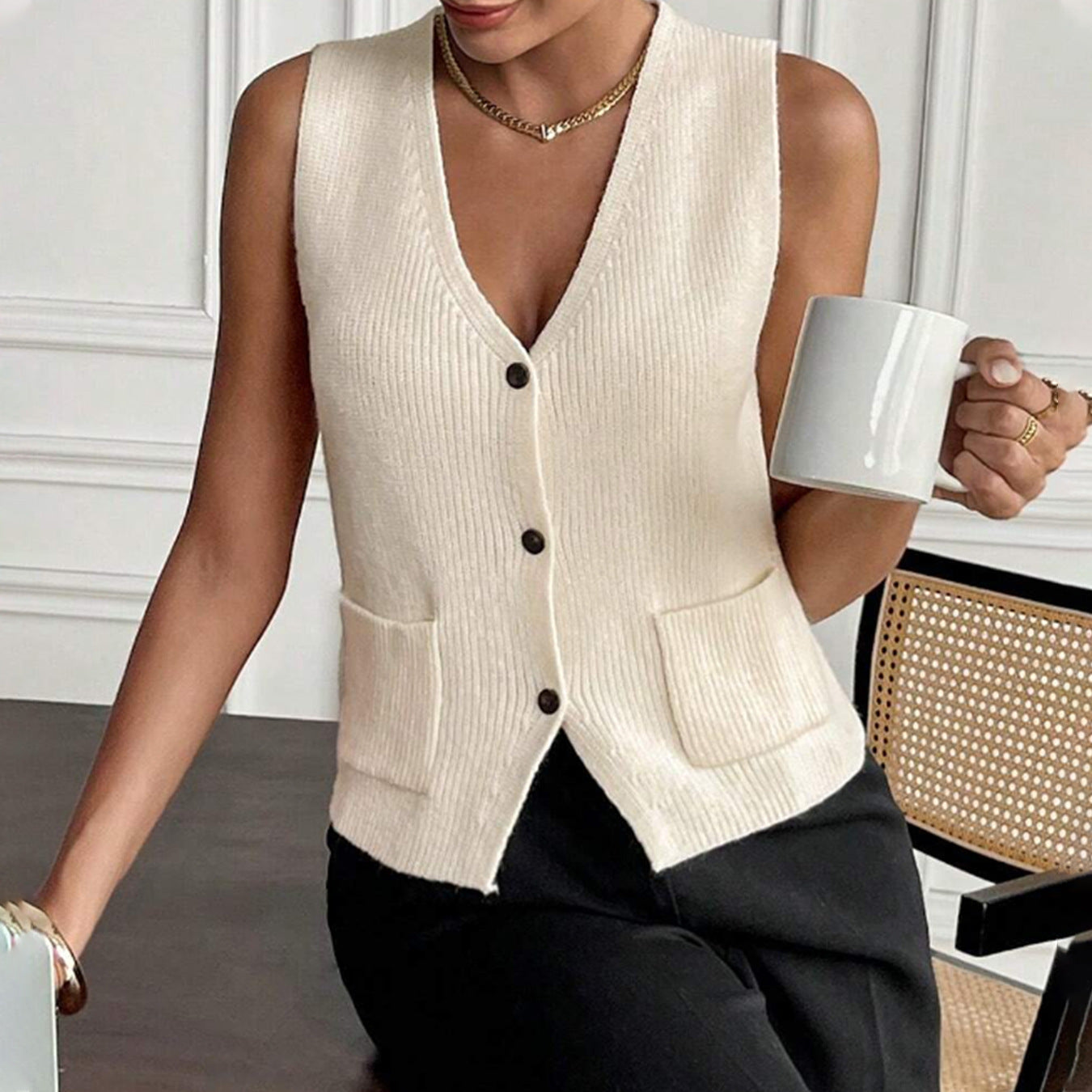 Minimal Chic Knit Vest